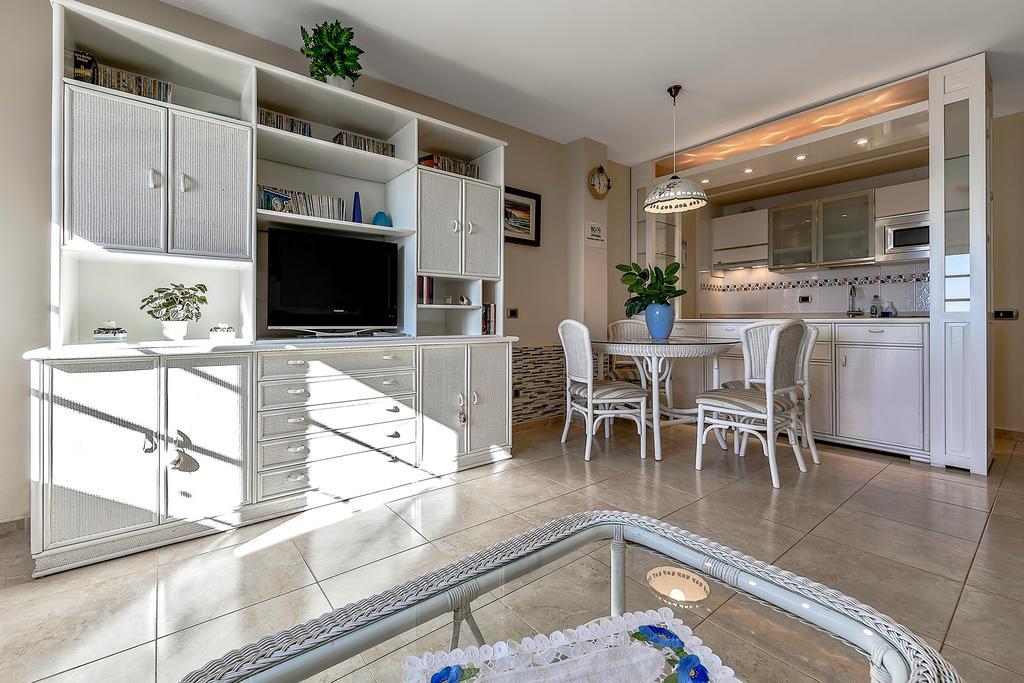 Apartment Sunset Harbour Адехе Экстерьер фото